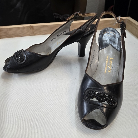 Floresheim Levy's Vintage 40s 50s Black Leather Peep Toe Slingback Heels sz 8.5 - Picture 1 of 3